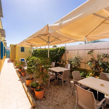 La Capannina 住宿加早餐酒店 4*