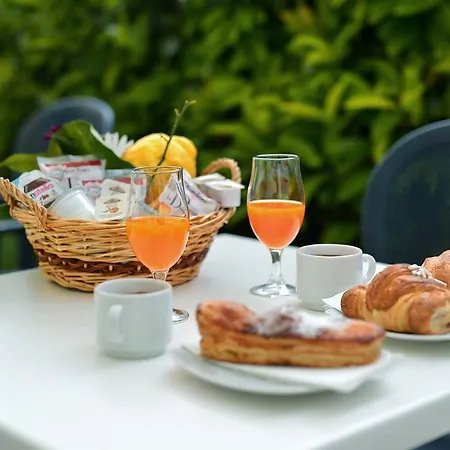 La Capannina 4* פרוסידה